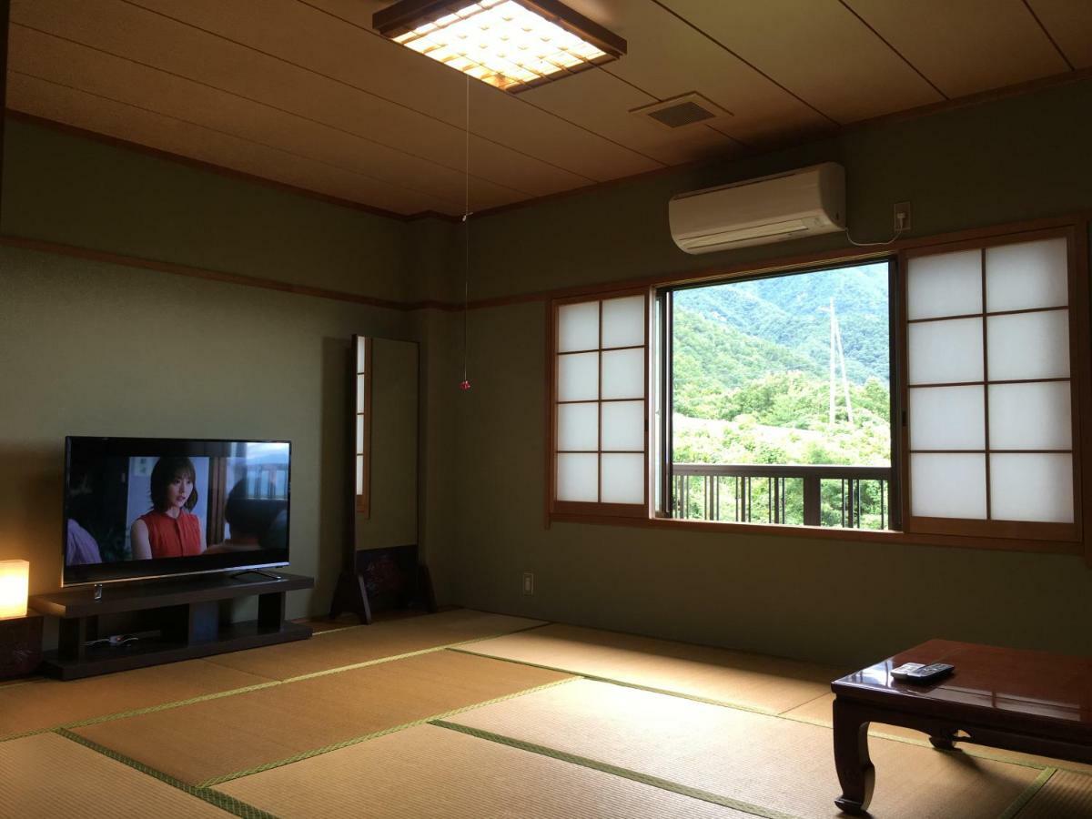 Biwako, Hira Hotel Ócu Exteriér fotografie
